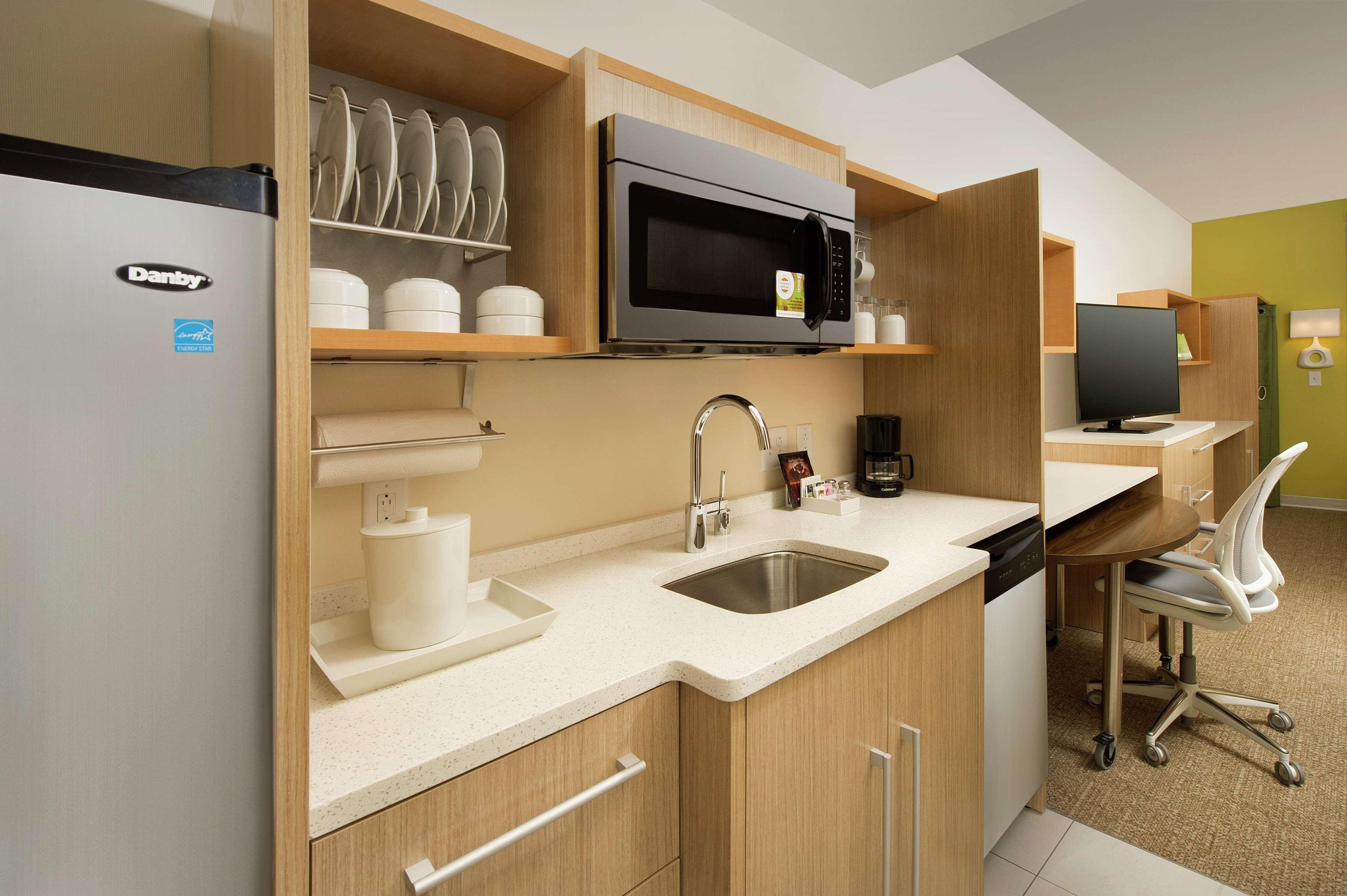 Home2 Suites By Hilton Louisville East Hurstbourne Экстерьер фото