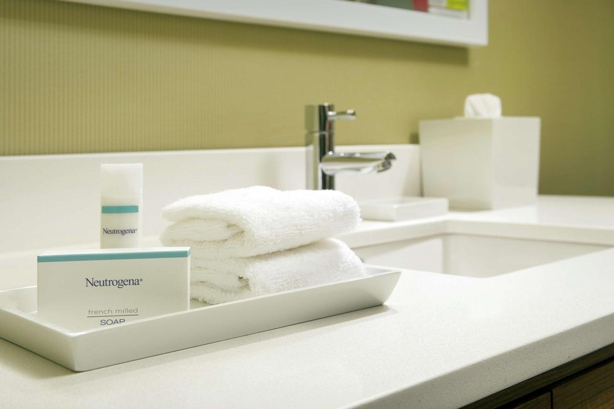 Home2 Suites By Hilton Louisville East Hurstbourne Экстерьер фото